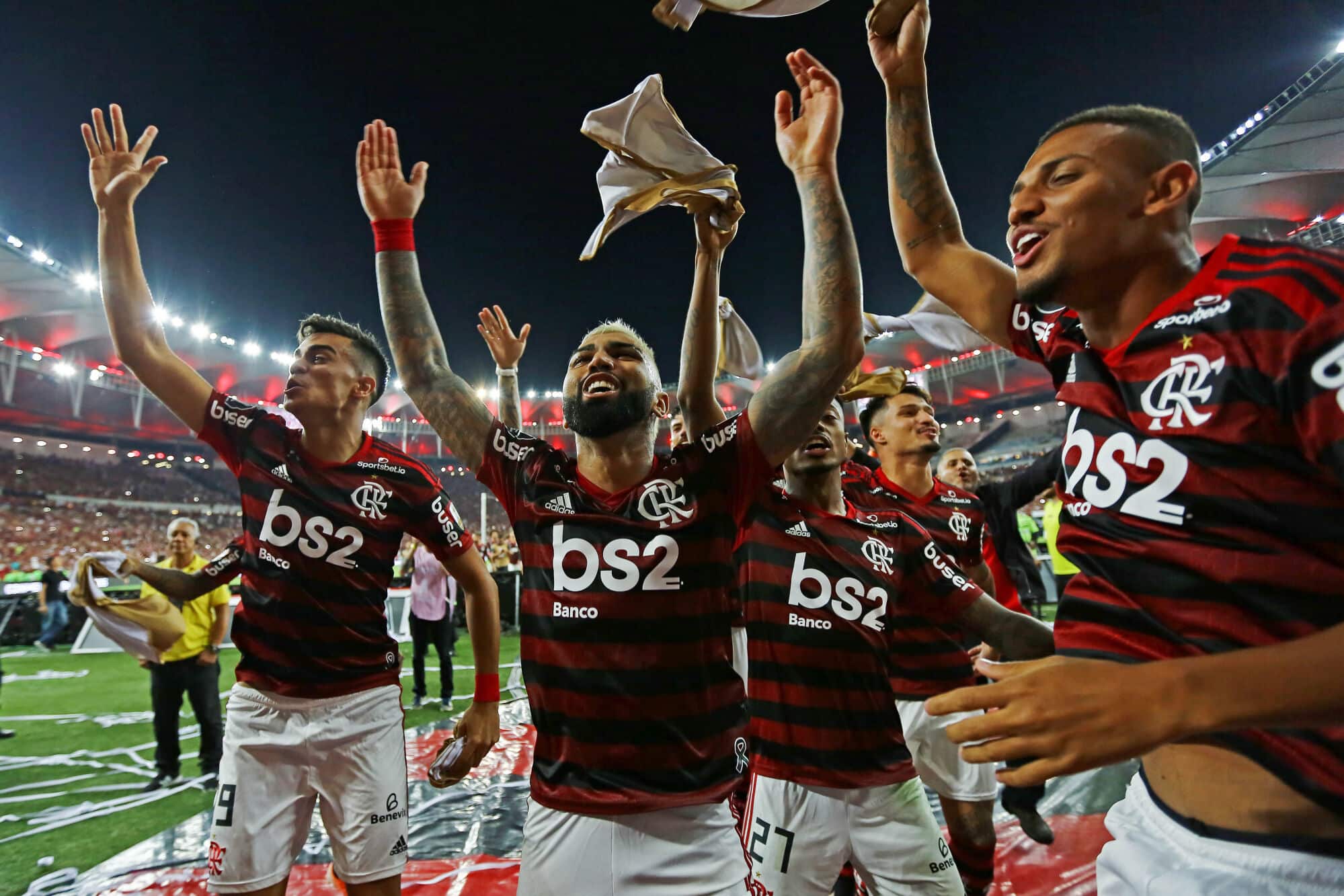 Corinthians interessado em contrata&ccedil;&atilde;o de campe&atilde;o da Libertadores pelo Flamengo