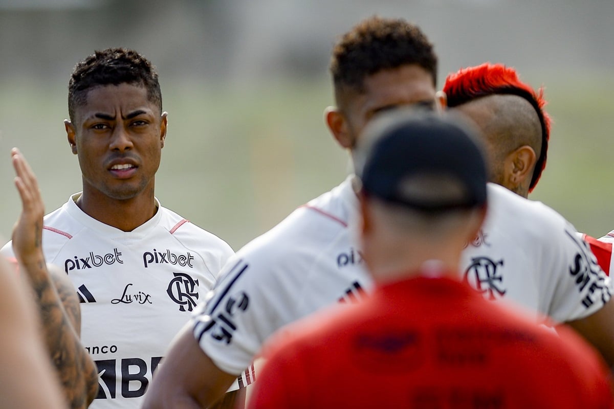 Flamengo marca reuni&atilde;o extraordin&aacute;ria com jogadores e comiss&atilde;o t&eacute;cnica