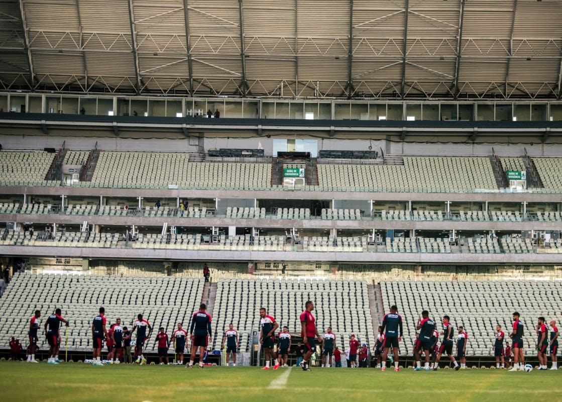 Fortaleza mant&eacute;m foco na Libertadores e treina no Castel&atilde;o