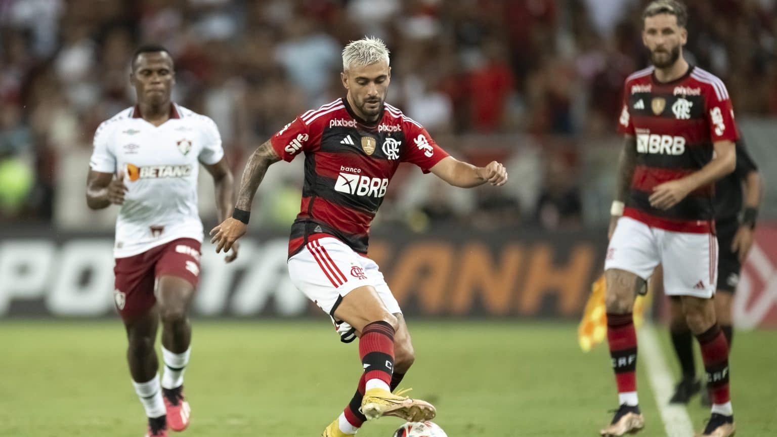 Flamengo x Fluminense ao vivo e online: onde assistir, hor&aacute;rio e escala&ccedil;&atilde;o no Campeonato Carioca 2023