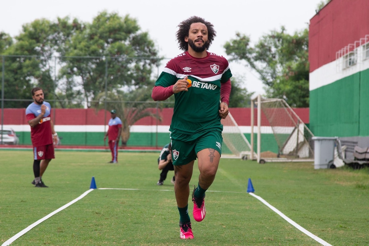 Marcelo faz seu primeiro treino pelo Fluminense