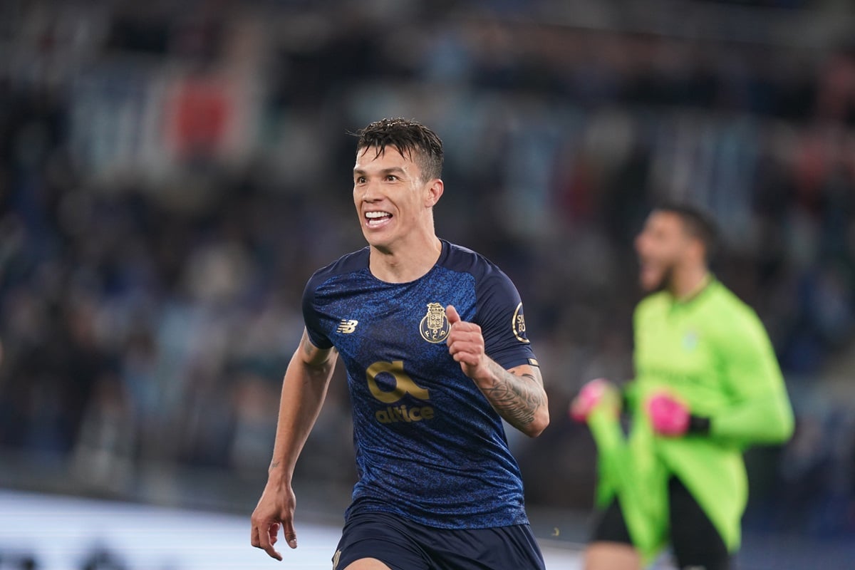 Flamengo oferece sal&aacute;rio alto para Matheus Uribe