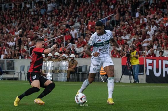 Athletico perde mandos por brigas no cl&aacute;ssico; veja quantos jogos o time jogar&aacute; fora