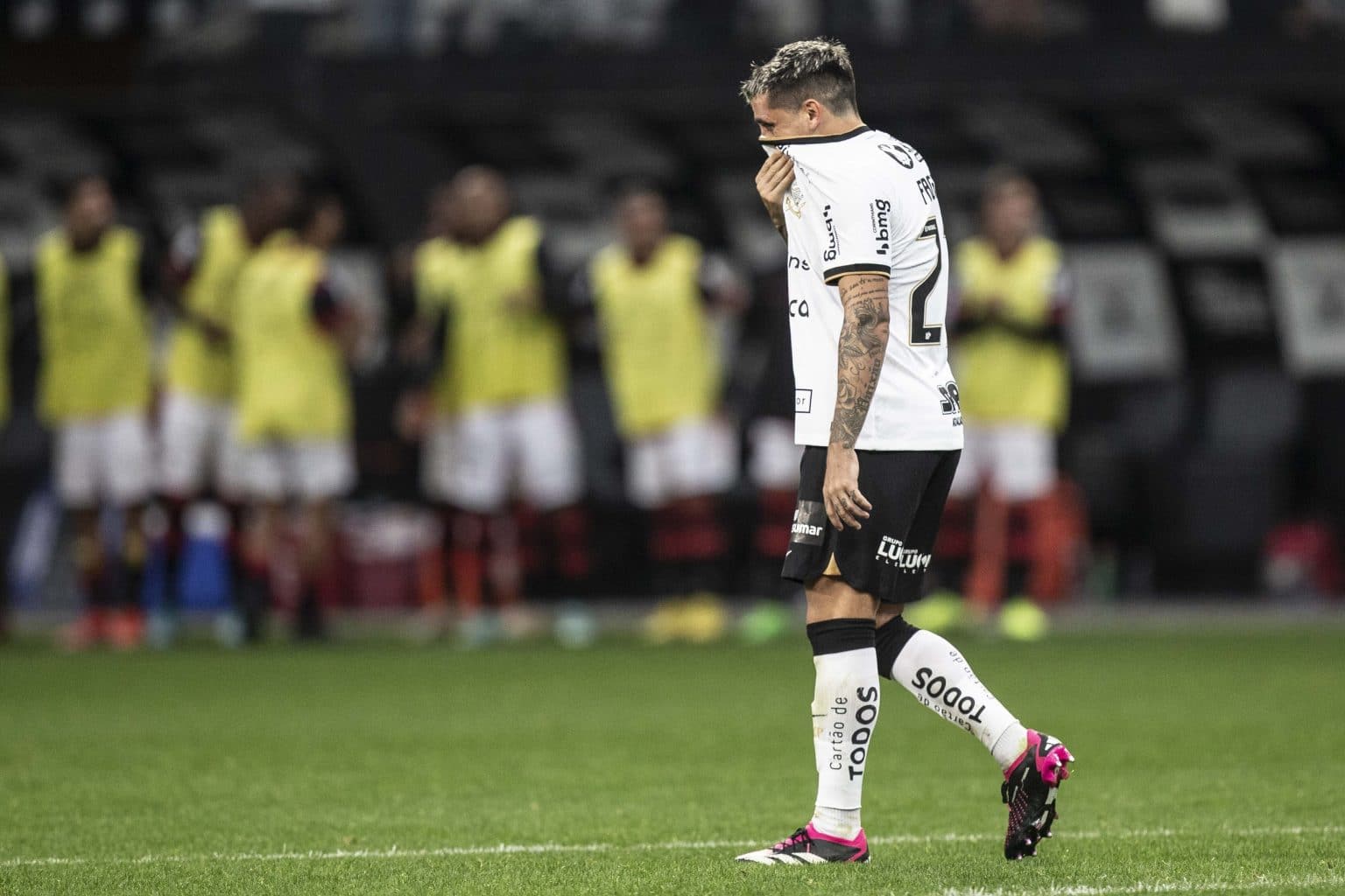 Torcida de time equatoriano provoca Corinthians nas redes: “Nosso filho”