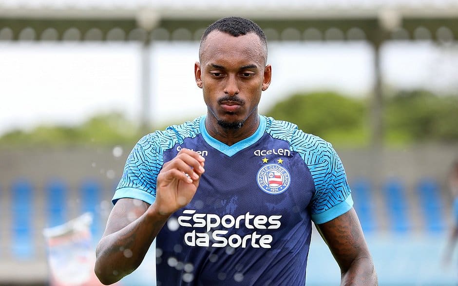 Raul Gustavo se lesiona e vira baixa no Bahia