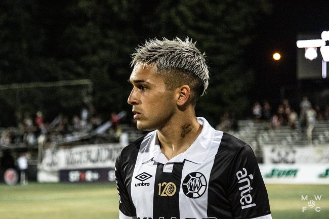 Novo refor&ccedil;o do Botafogo chega ao Rio de Janeiro e d&aacute; primeira declara&ccedil;&atilde;o como jogador do Glorioso