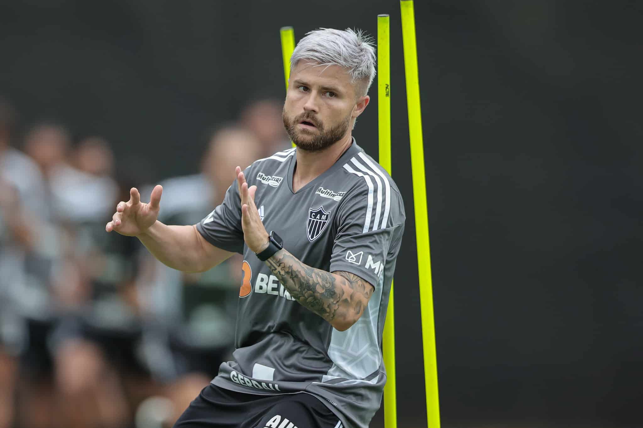 Galo encaminha venda de Sasha a clube do futebol paulista