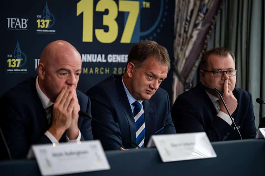 International Football &ndash; IFAB imp&otilde;e novas regras para goleiros; confira as mudan&ccedil;as