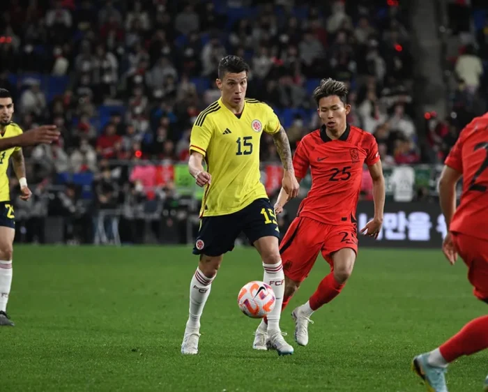 Marcos Braz fala pela primeira vez sobre Uribe, alvo do Flamengo
