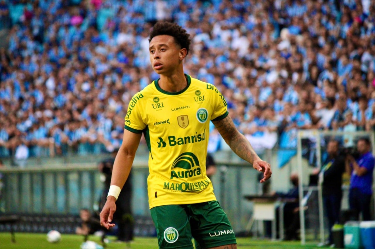 Gr&ecirc;mio tem interesse na contrata&ccedil;&atilde;o de atacante do Ypiranga, semifinalista do Gauch&atilde;o