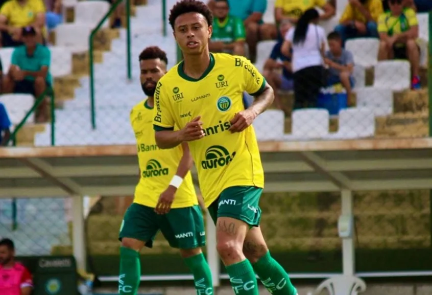 Gr&ecirc;mio tem interesse na contrata&ccedil;&atilde;o de atacante do Ypiranga, semifinalista do Gauch&atilde;o