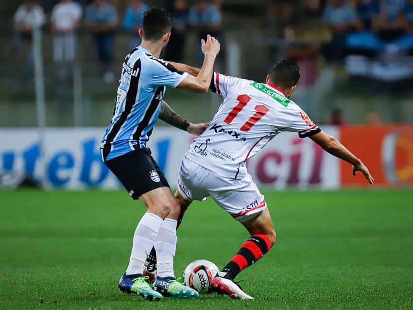 Seleção do Paraguai pode contar com estrela da base do Grêmio