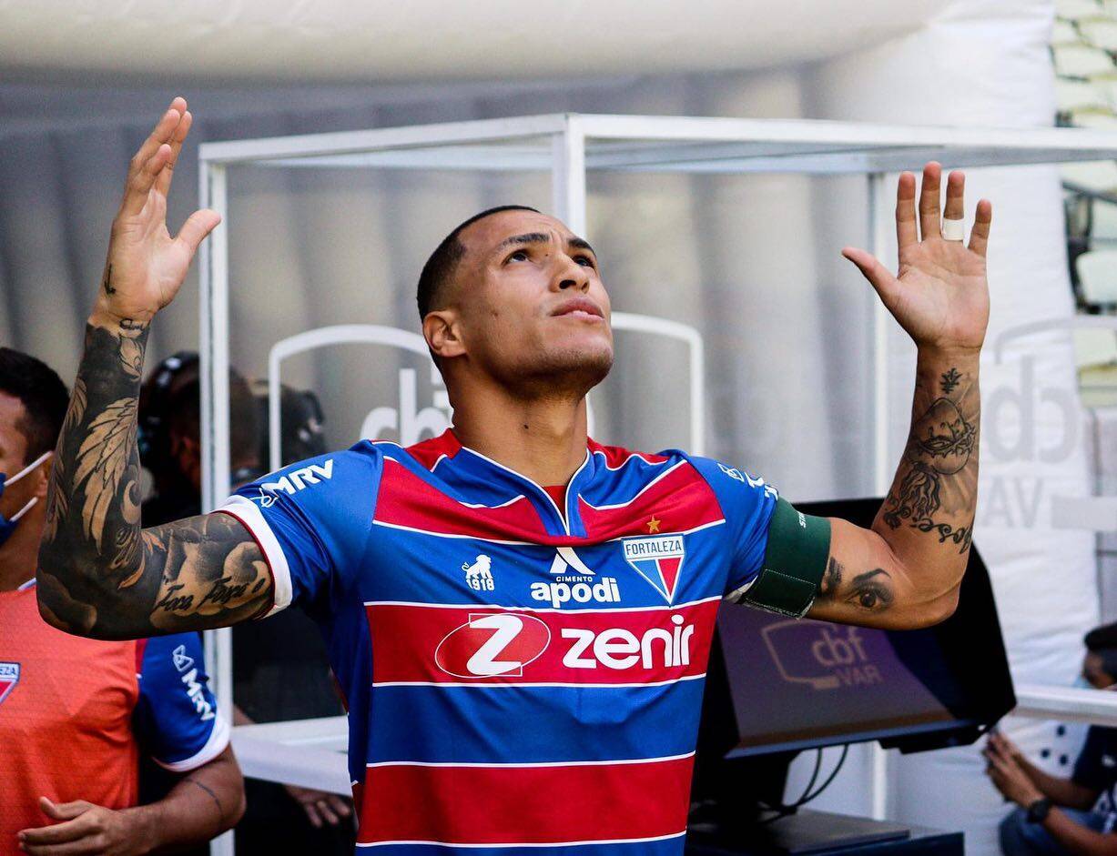 Bahia tem interesse em zagueiro titular do Fortaleza