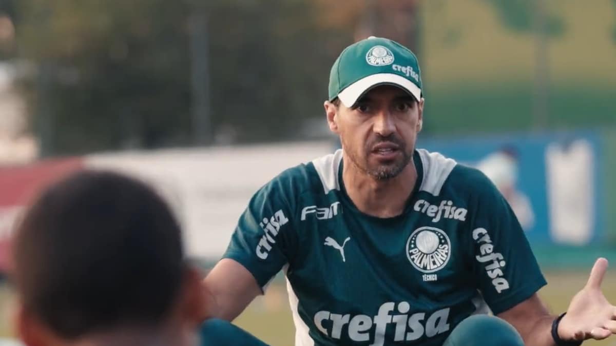 T&eacute;cnico do Palmeiras est&aacute; na mira de clube do futebol franc&ecirc;s, saiba mais