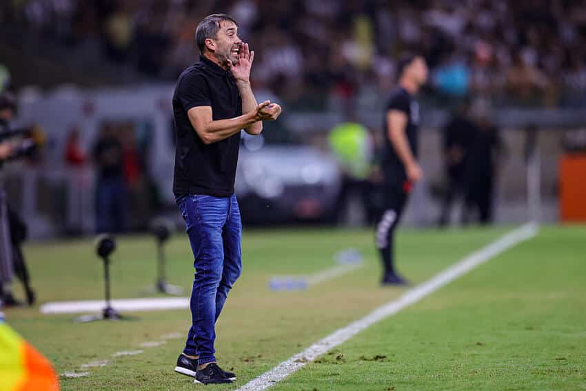 Acabou a paci&ecirc;ncia! Torcida do Atl&eacute;tico-MG sugere nome para novo treinador
