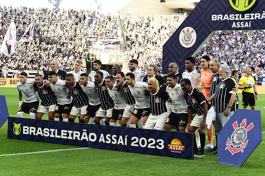 Antigo &iacute;dolo pode voltar a treinar o Corinthians em 2023; confira