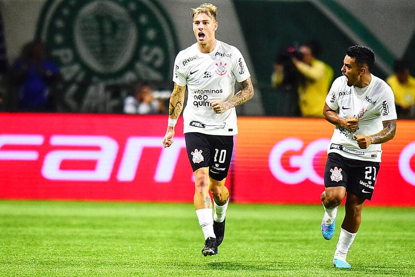 Insatisfeita, torcida do Corinthians elege nomes para sair do time; confira
