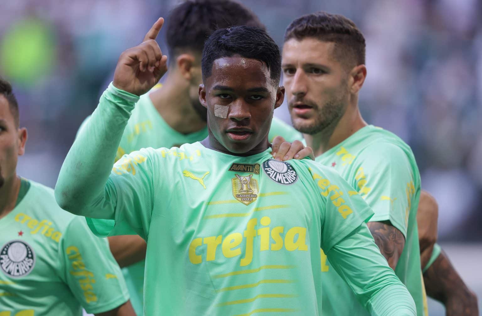 Palmeiras, Santos e outros clubes brasileiros t&ecirc;m jogadores mais promissores do mundo, diz entidade