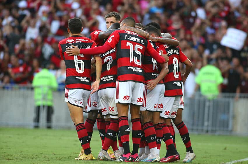 Novo técnico do Flamengo cobra fundamentos de sua filosofia em primeiro treino