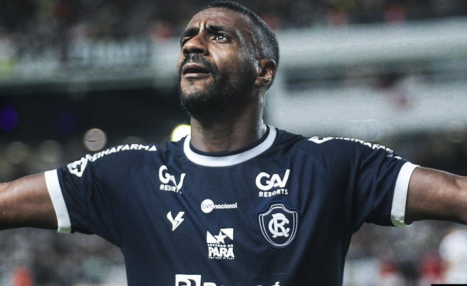 Muriqui cr&ecirc; em classifica&ccedil;&atilde;o do Remo contra o Corinthians; veja a entrevista exclusiva