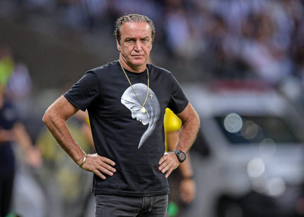 Corinthians n&atilde;o para em Cuca e fecha mais duas contrata&ccedil;&otilde;es