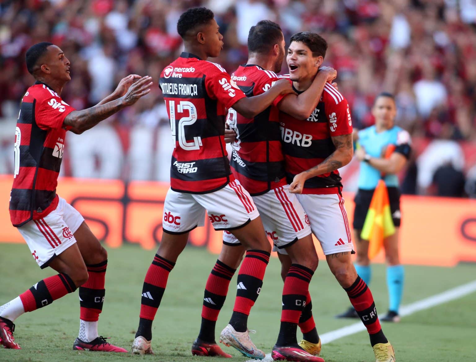 Flamengo x Coritiba &ndash; Resultado, destaques e rea&ccedil;&atilde;o