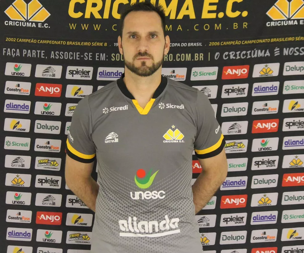 Top 5 &iacute;dolos do futebol: Crici&uacute;ma