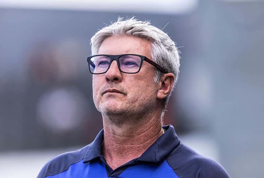 Santos vive dilema com cria da base, que ainda n&atilde;o vingou em 2023