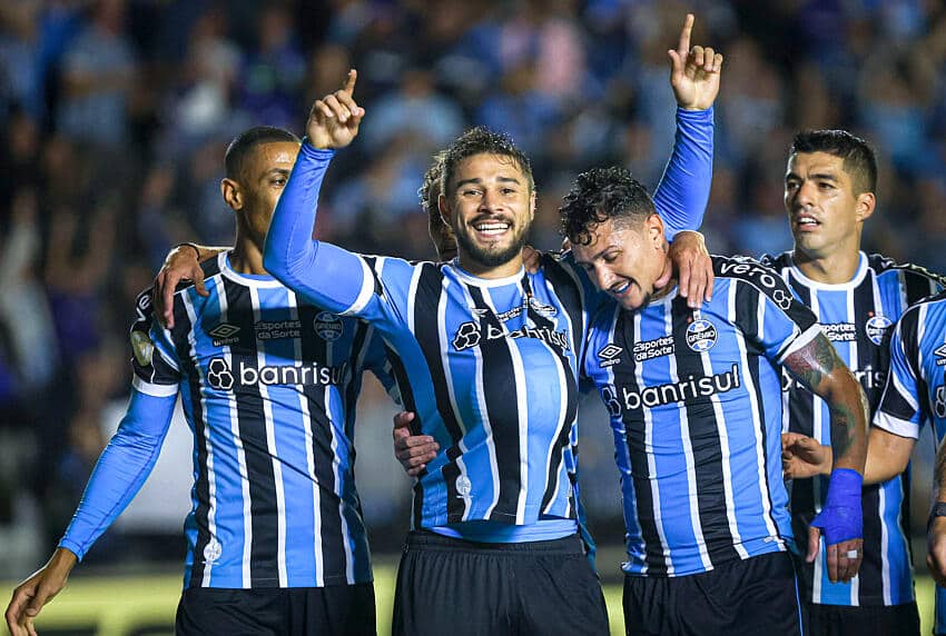 Estrela do Grêmio se lesiona gravemente e pode ficar longo tempo fora; saiba mais