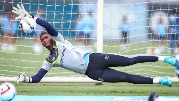 Crise no Grêmio? Goleiro perde a cabeça e clima esquenta no vestiário; saiba mais