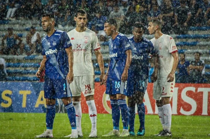 Emelec x Hurac&aacute;n &ndash; Resultado, destaques e rea&ccedil;&atilde;o
