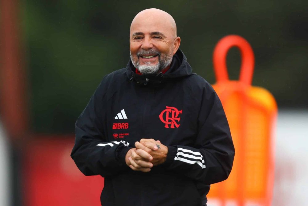 “Outras posições”, Sampaoli ‘descarta’ lateral-direito e mira outros reforços no Flamengo