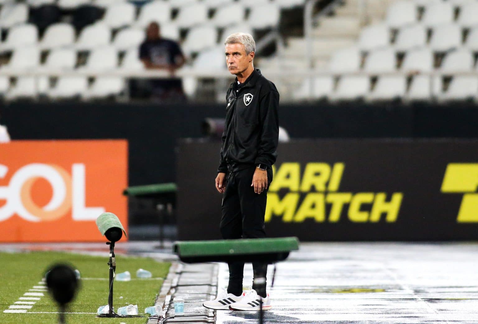 Privou perfil! Botafogo &lsquo;perde a linha&rsquo; com torcedores de Fla e Flu