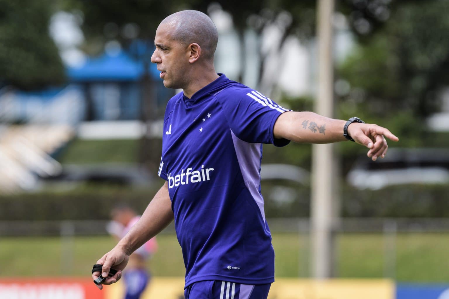 “Somos o rei de copas”: Pepa exalta história do Cruzeiro e diz crer em título da Copa do Brasil