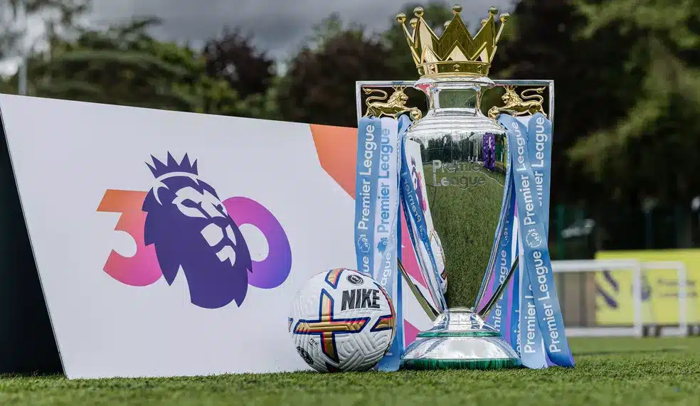 &Iacute;dolo do Penta revela quase ter jogado na Premier League; saiba quem