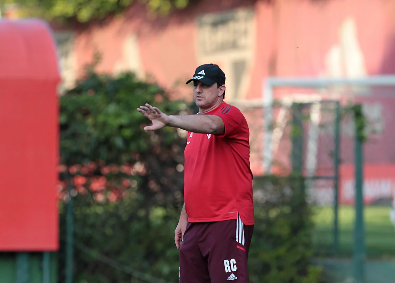 S&atilde;o Paulo tem quase um time completo de desfalques para estreia na Copa do Brasil; confira lista