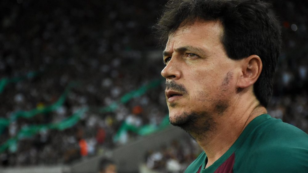 Diniz exalta atua&ccedil;&atilde;o do Fluminense em goleada sobre o River, mas pondera e faz &lsquo;alerta&rsquo; ao time