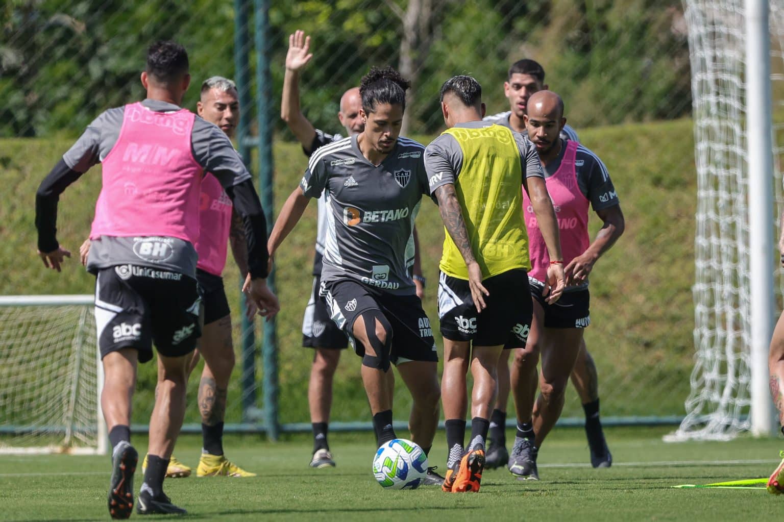 Atl&eacute;tico-MG define substituto ap&oacute;s perder pe&ccedil;a importante para o Flamengo