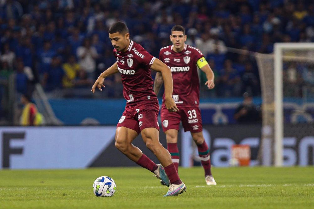 &Aacute;rbitro exp&otilde;e atitude que levou Andr&eacute; a ser expulso em Cruzeiro x Fluminense