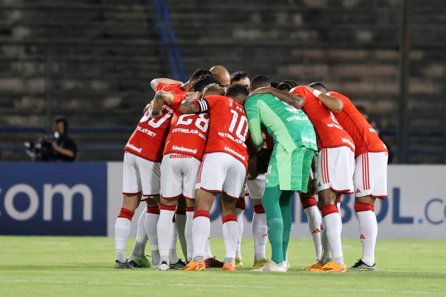 O jogador que n&atilde;o deve ter contrato renovado com o Internacional; saiba mais