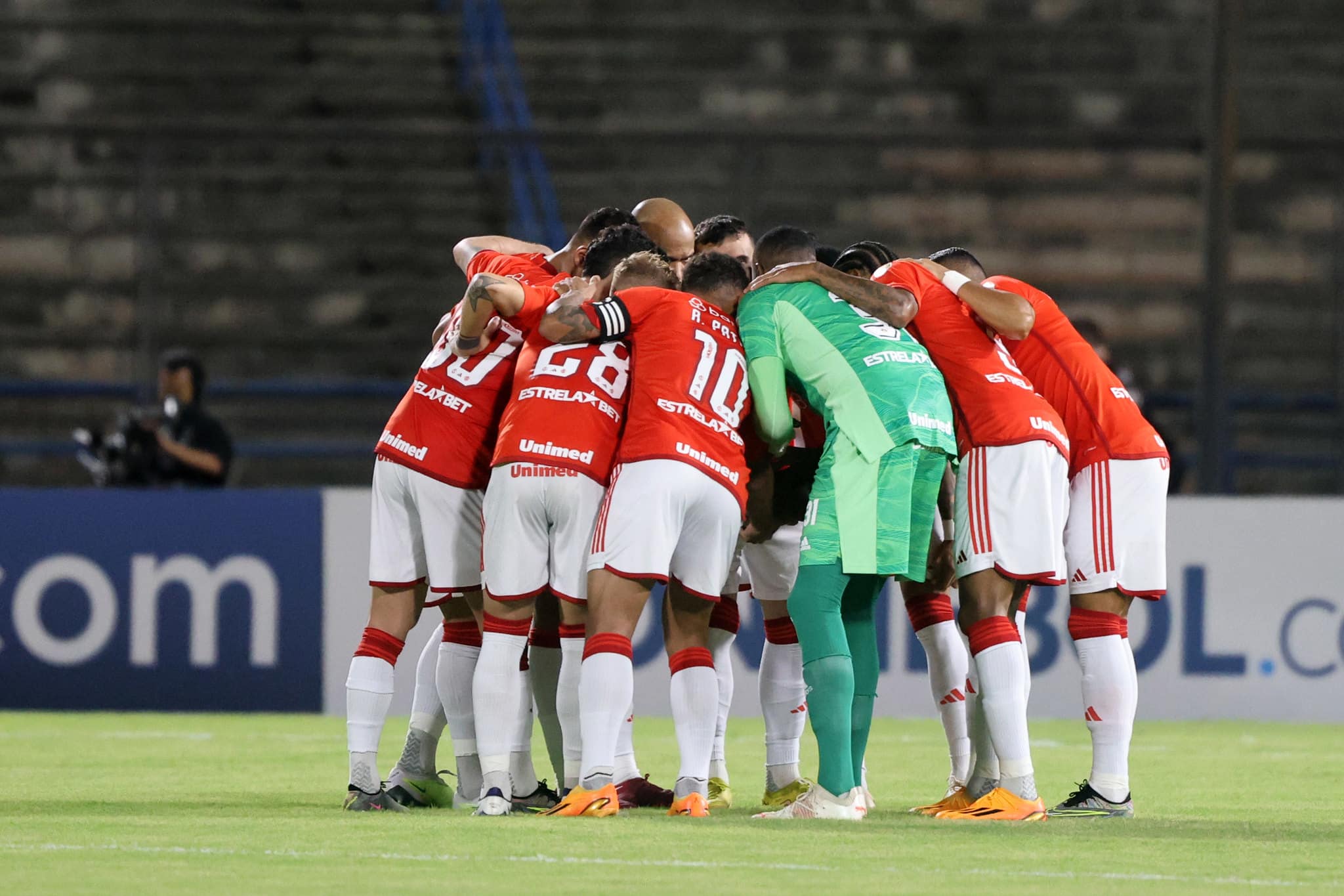 O jogador que n&atilde;o deve ter contrato renovado com o Internacional; saiba mais