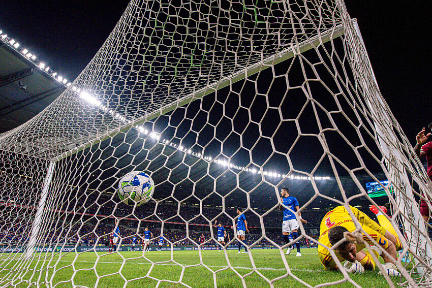 Comentarista d&aacute; declara&ccedil;&atilde;o bomb&aacute;stica sobre Brasileir&atilde;o: &ldquo;N&atilde;o d&aacute; para ter jogo, n&atilde;o pode ter rodada&rdquo;