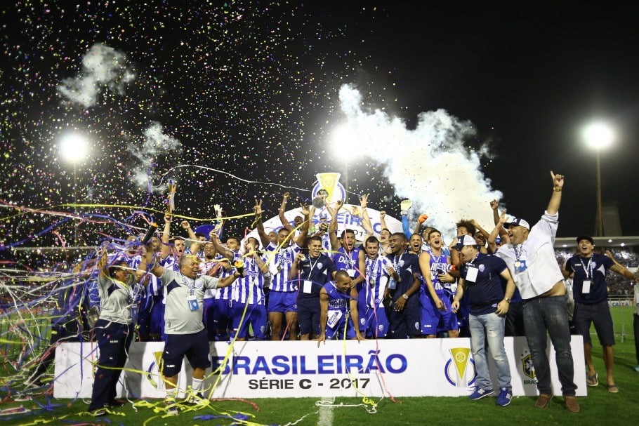 Top 5 &iacute;dolos do futebol: CSA