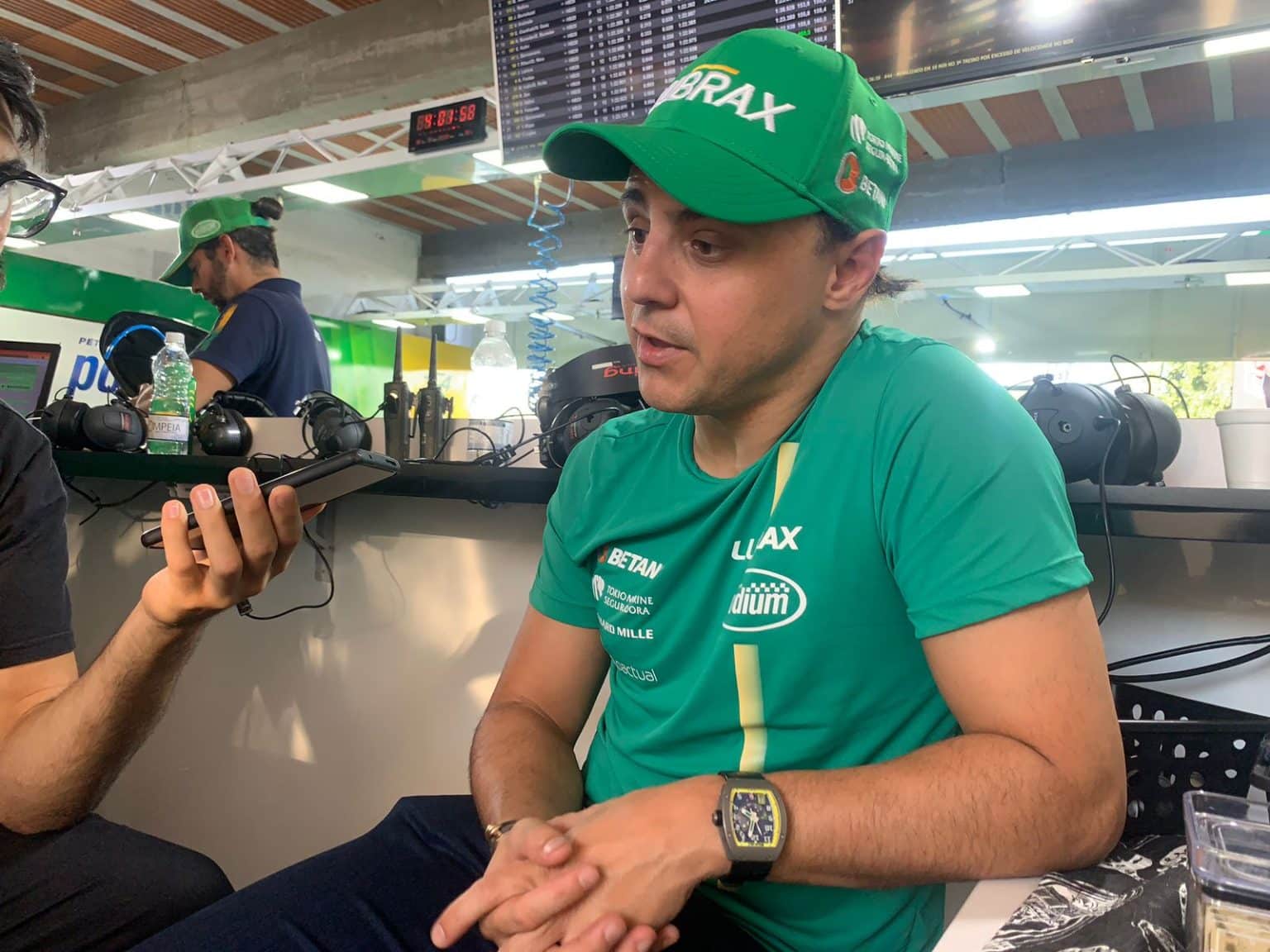 [EXCLUSIVO] Felipe Massa revela conversa com Pato e confirma atacante no S&atilde;o Paulo; saiba mais