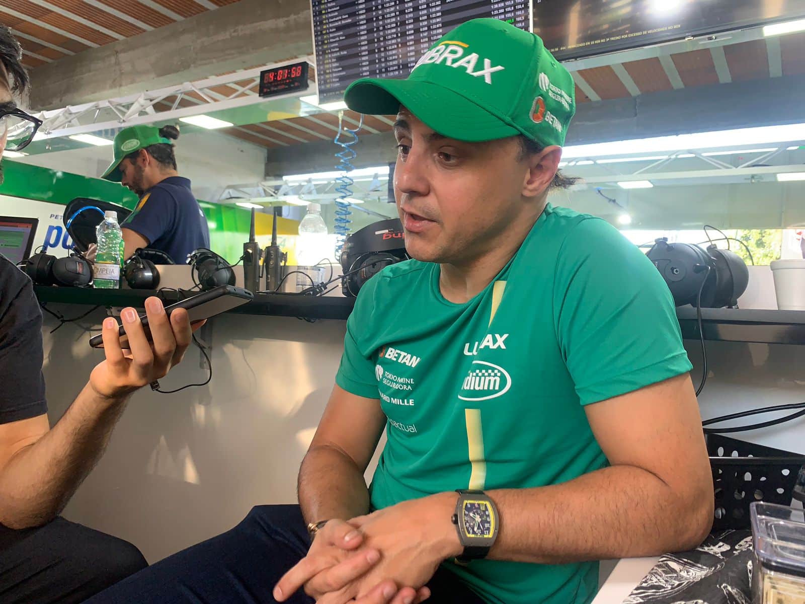 [EXCLUSIVO] Felipe Massa revela conversa com Pato e confirma atacante no S&atilde;o Paulo; saiba mais