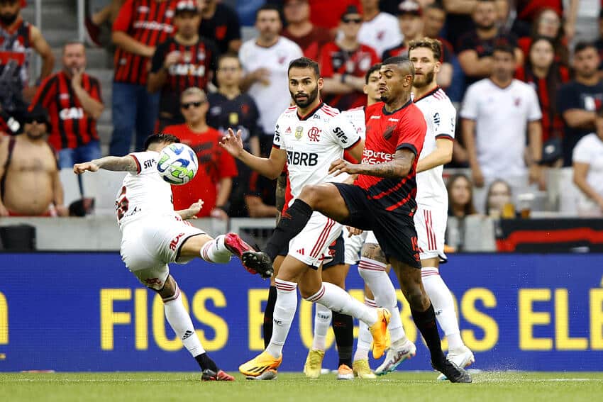 Urgente! Jogador do Flamengo &eacute; v&iacute;tima de fake news envolvendo manipula&ccedil;&atilde;o de resultados