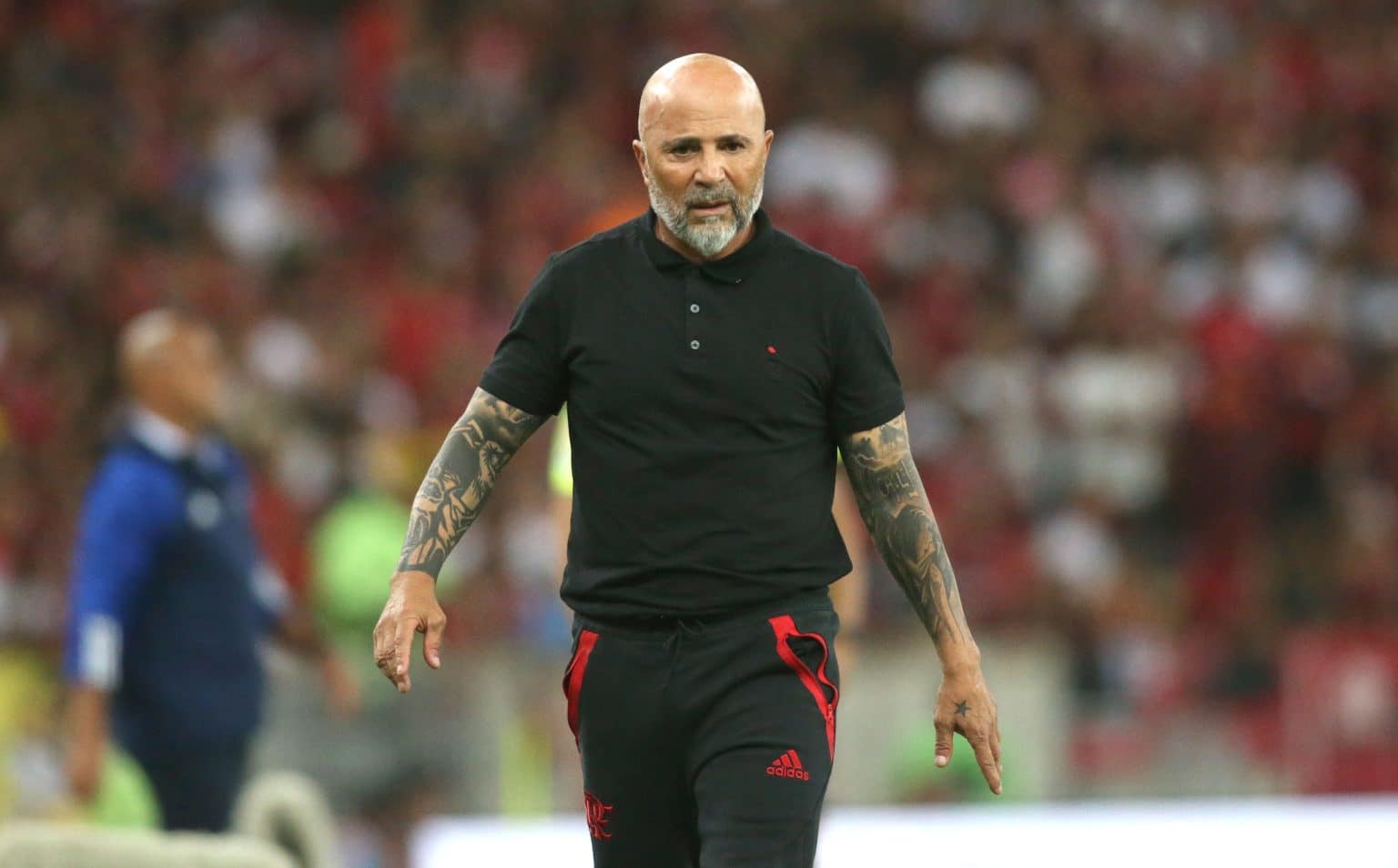 Com aval de Sampaoli, Flamengo multa e afasta jogador por tempo indeterminado; entenda a pol&ecirc;mica
