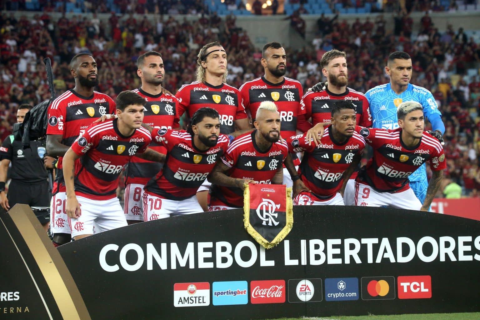 Jogador do Flamengo &eacute; citado em conversas interceptadas sobre esquema de apostas; clube se pronuncia