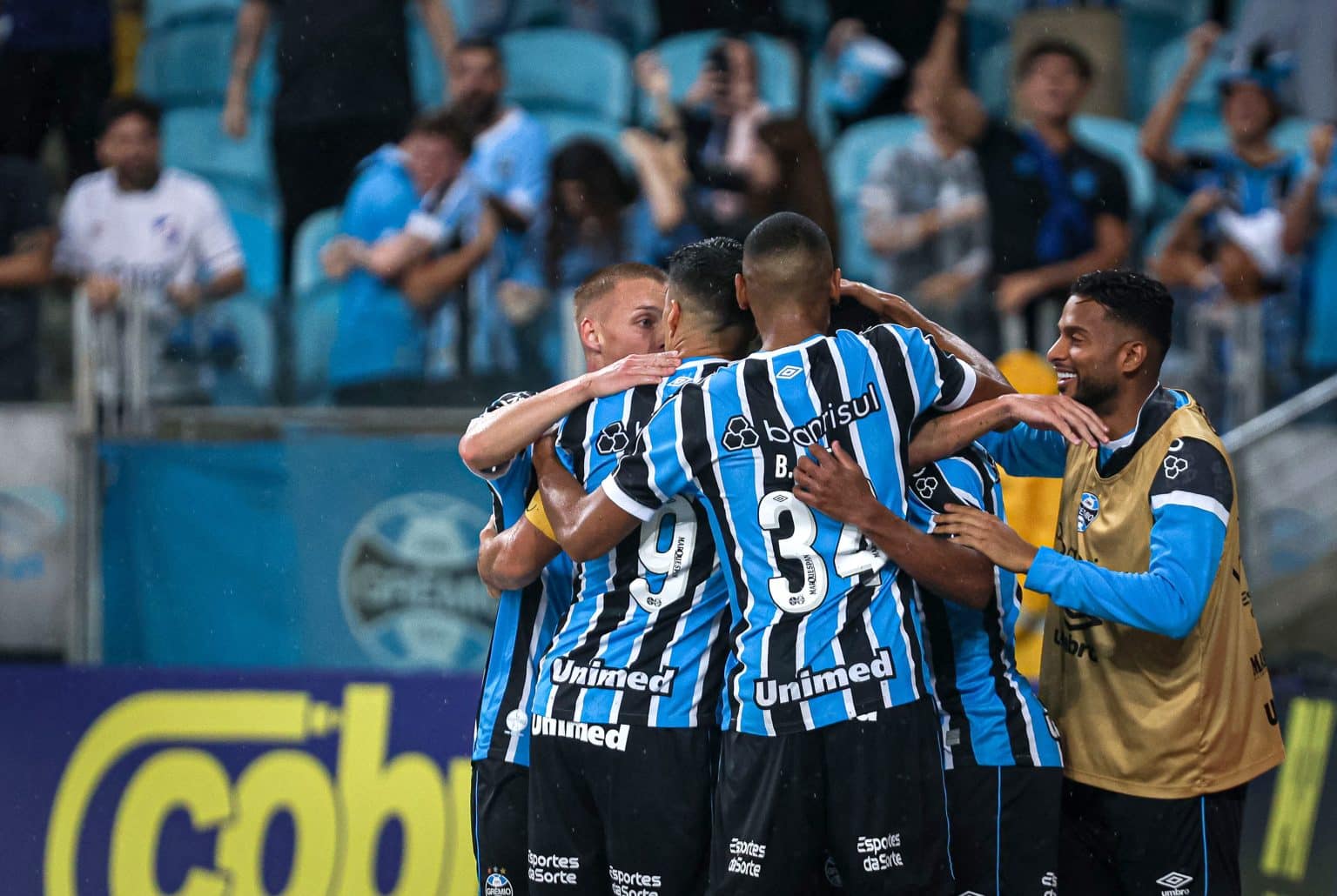 Gr&ecirc;mio mira contrata&ccedil;&atilde;o de ex-xod&oacute; de Rog&eacute;rio Ceni no Flamengo