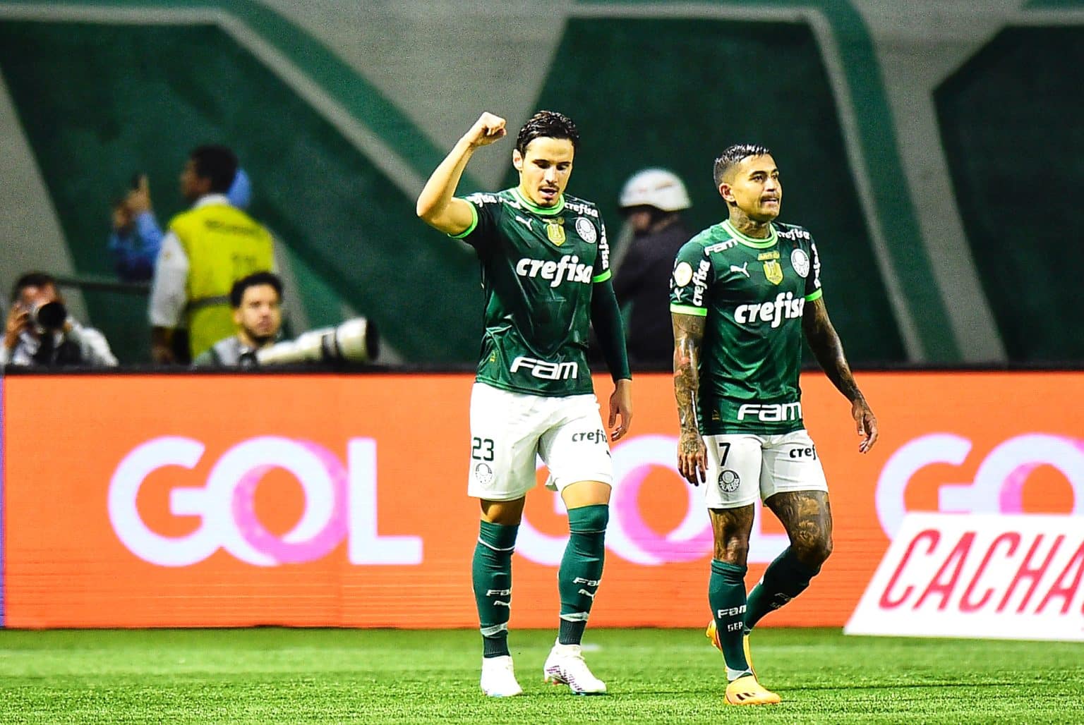 Carrasco! Veja os n&uacute;meros de Raphael Veiga contra o Gr&ecirc;mio